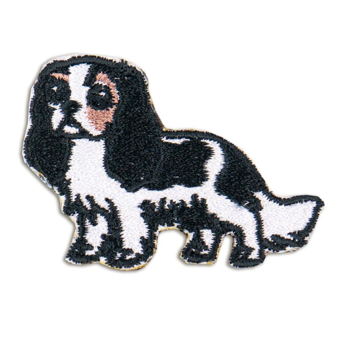 NASZYWKA naprasowanka pies cavalier spaniel tricolor