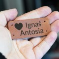Personalizowana skórzana naszywka z grawerem + grafika